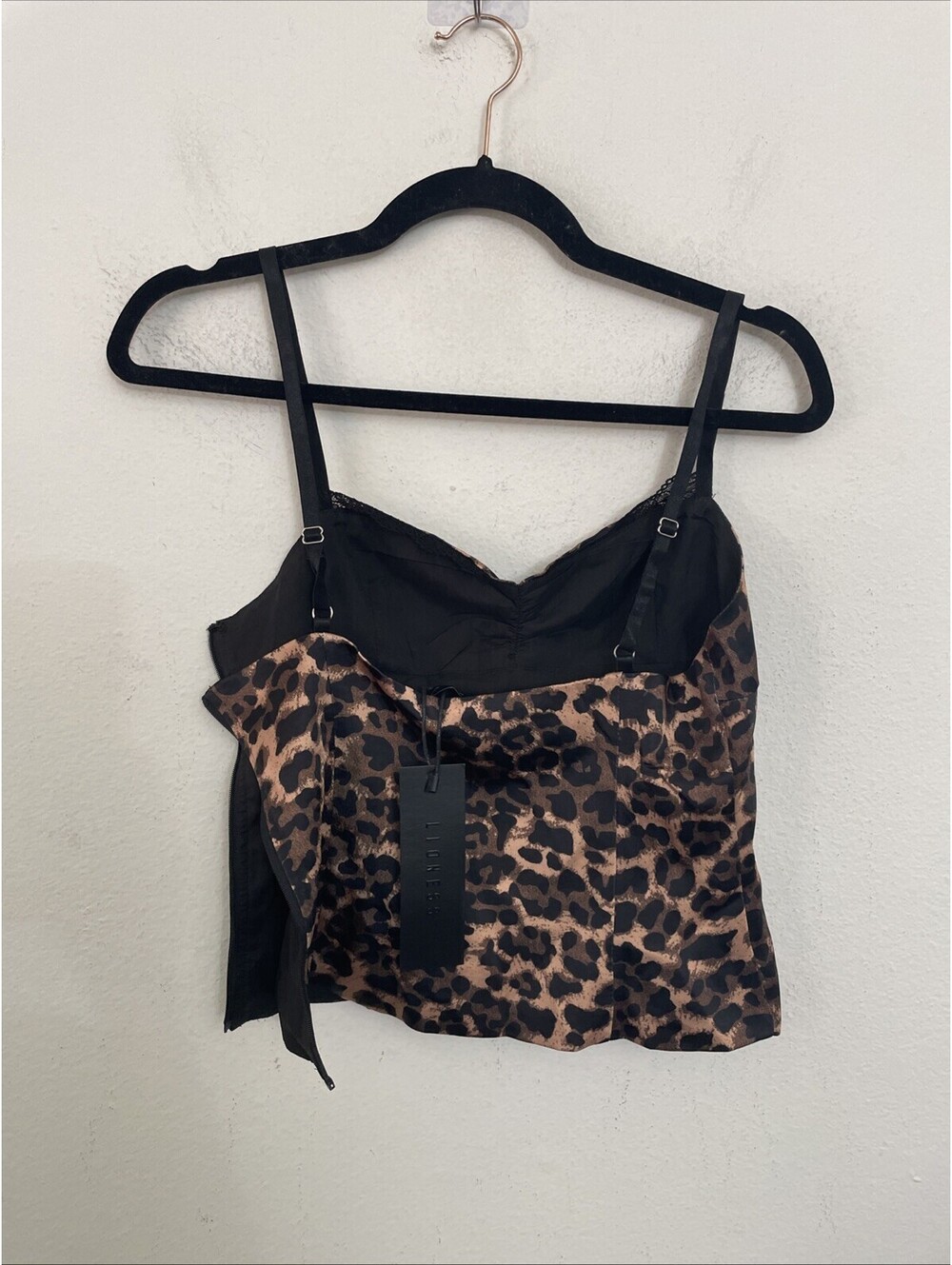 LIONESS Enigmatic Cami in Leopard Sleeveless Tank Top SIZE S NWT $59MSRP - Picture 3 of 8